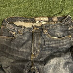 Men’s Buckle Jeans
